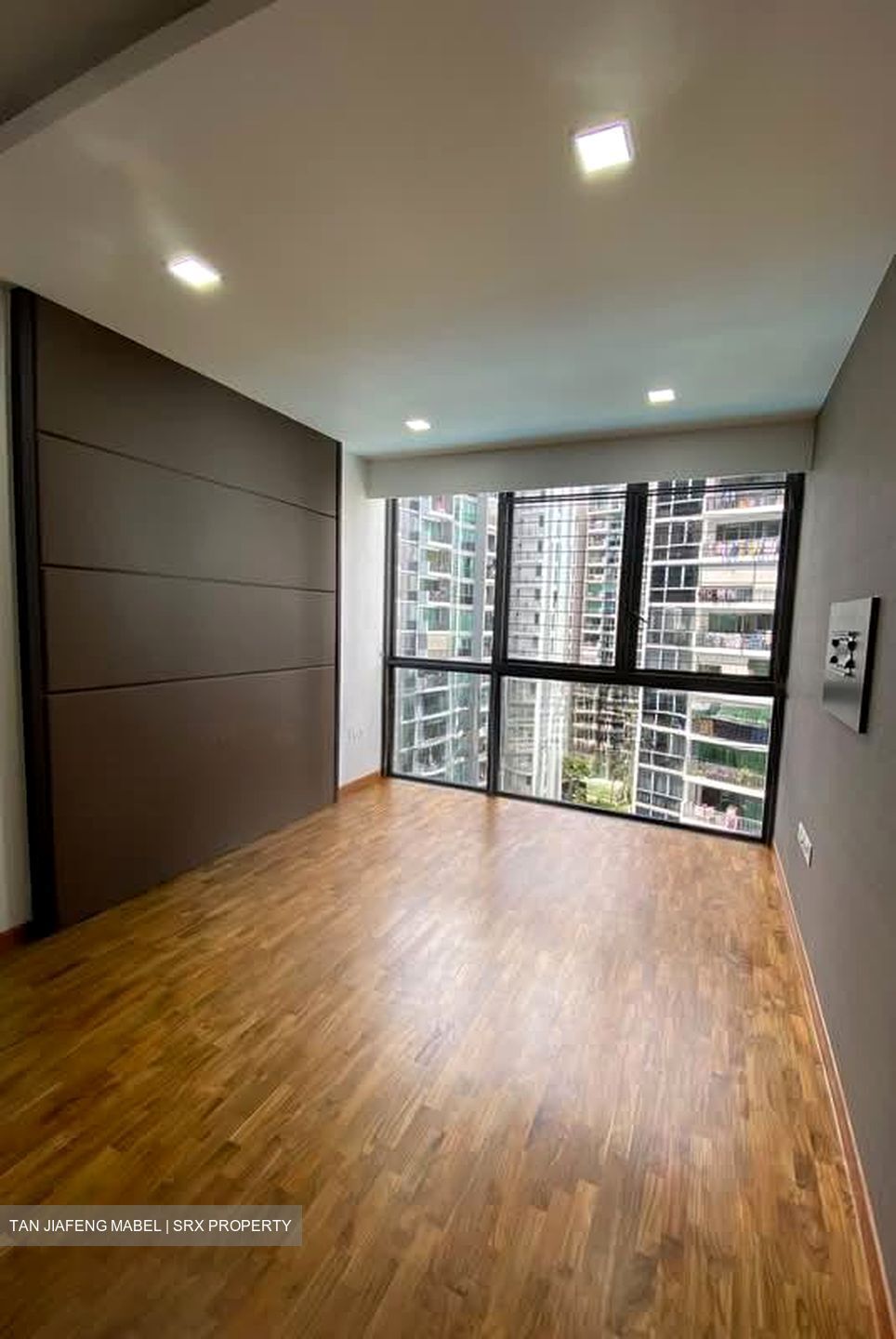 Esparina Residences (D19), Condominium #596748841